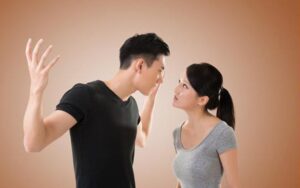 Khi Nghi Ngờ Ngoại Tình Dẫn Đến Công Kích Từ "Nhân Tình"